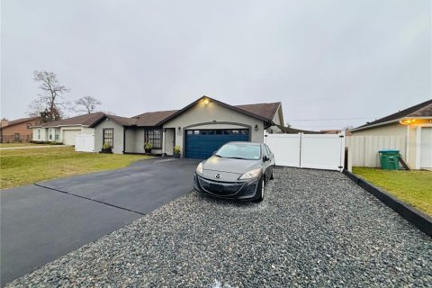 Casa en venta en Deltona, Florida, 4 dormitorios, 171.59 m2 № 1894322 - foto 28