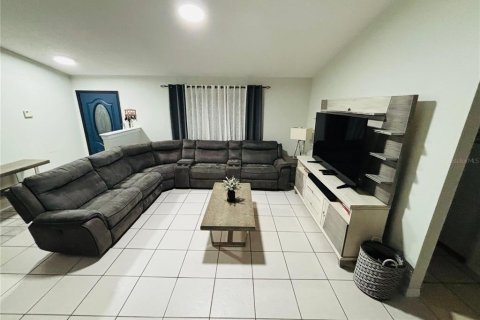 Casa en venta en Deltona, Florida, 4 dormitorios, 171.59 m2 № 1894322 - foto 29