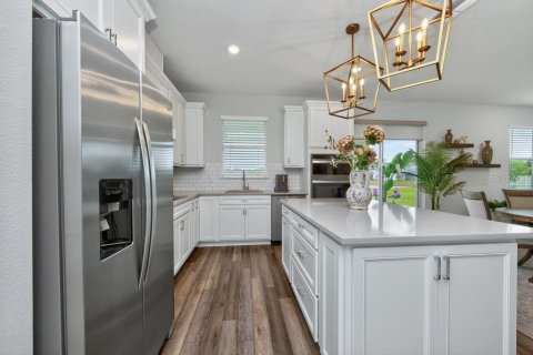House in Riverview, Florida 5 bedrooms, 224.45 sq.m. № 2149501 - photo 14