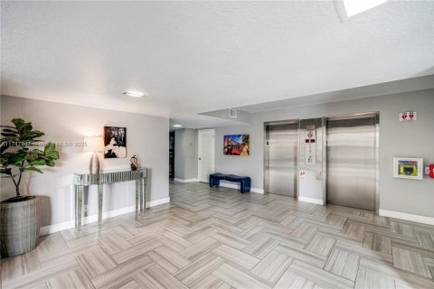Copropriété à vendre à Fort Lauderdale, Floride: 2 chambres, 134.71 m2 № 1939863 - photo 5