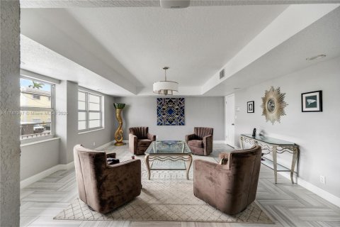 Condominio en venta en Fort Lauderdale, Florida, 2 dormitorios, 134.71 m2 № 1939863 - foto 4