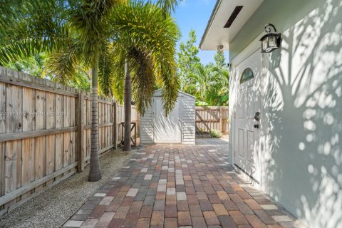 House in Key Largo, Florida 3 bedrooms, 141.21 sq.m. № 2040603 - photo 29