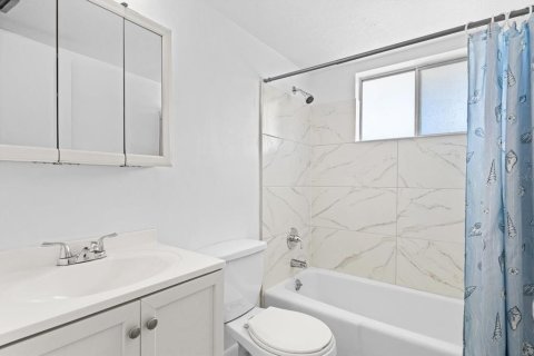 Купить кондоминиум в Брейдентон, Флорида 4 комнаты, 68.1м2, № 1558864 - фото 14