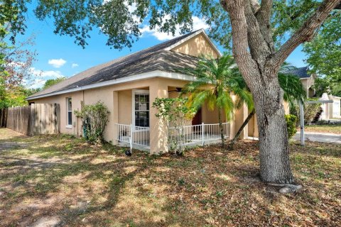 Casa en venta en Orlando, Florida, 4 dormitorios, 154.68 m2 № 1679141 - foto 2