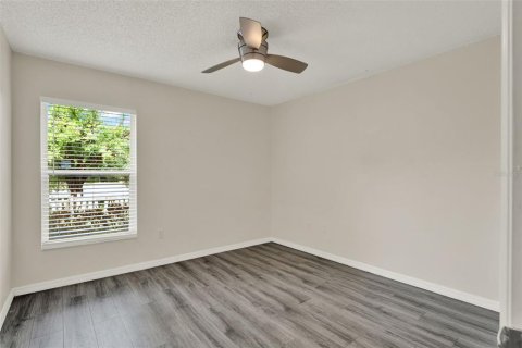 Casa en venta en Orlando, Florida, 4 dormitorios, 154.68 m2 № 1679141 - foto 18