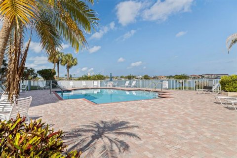 Copropriété à vendre à South Pasadena, Floride: 2 chambres, 106.37 m2 № 1719470 - photo 28