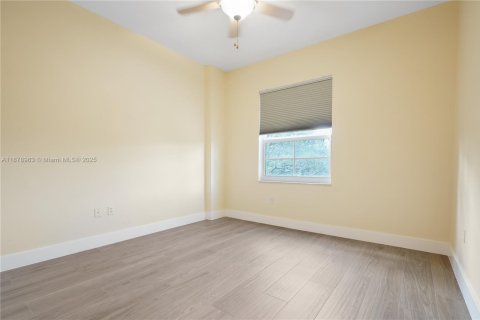 Condominio en venta en Fort Lauderdale, Florida, 2 dormitorios, 107.12 m2 № 1922155 - foto 13