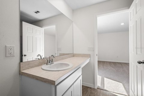House in Kissimmee, Florida 3 bedrooms, 138.98 sq.m. № 2116769 - photo 29