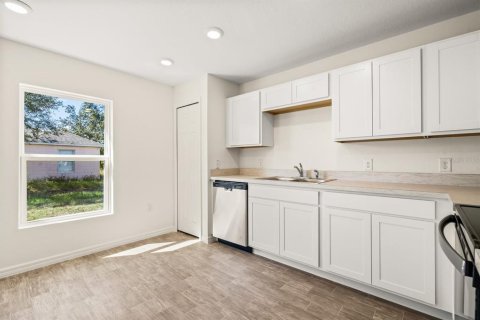 House in Kissimmee, Florida 3 bedrooms, 138.98 sq.m. № 2116769 - photo 14