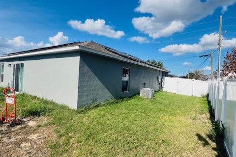 House in Kissimmee, Florida 3 bedrooms, 138.98 sq.m. № 2116769 - photo 10