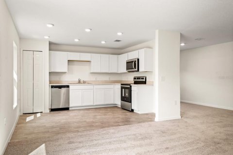 House in Kissimmee, Florida 3 bedrooms, 138.98 sq.m. № 2116769 - photo 19