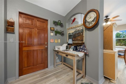 House in Moore Haven, Florida 3 bedrooms, 144 sq.m. № 2002629 - photo 6