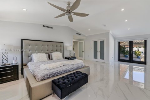 Купить виллу или дом в Майами, Флорида 5 спален, 331.38м2, № 2049030 - фото 26