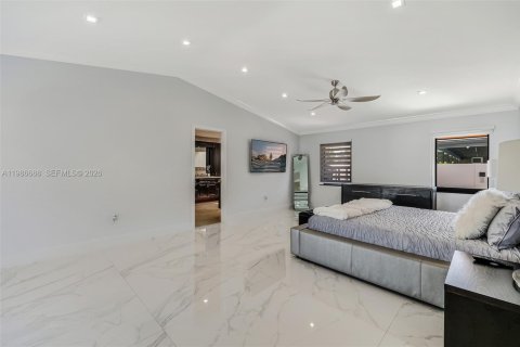 Купить виллу или дом в Майами, Флорида 5 спален, 331.38м2, № 2049030 - фото 25