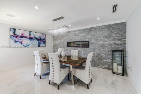 Купить виллу или дом в Майами, Флорида 5 спален, 331.38м2, № 2049030 - фото 8