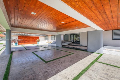 Купить виллу или дом в Майами, Флорида 5 спален, 331.38м2, № 2049030 - фото 4