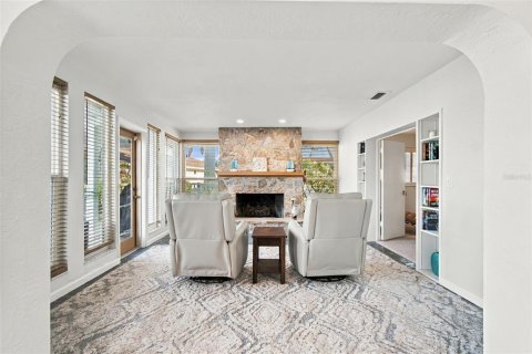 Villa ou maison à vendre à Treasure Island, Floride: 3 chambres, 264.4 m2 № 2416280 - photo 30