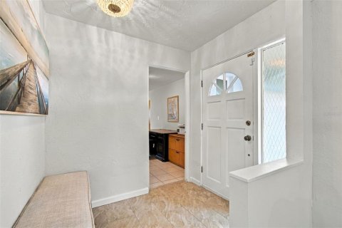 Villa ou maison à vendre à Treasure Island, Floride: 3 chambres, 264.4 m2 № 2416280 - photo 8