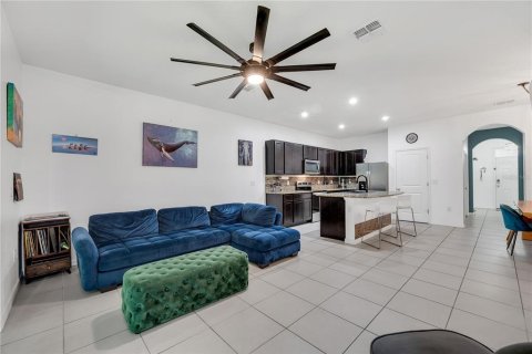 Townhouse in Brandon, Florida 3 bedrooms, 158.58 sq.m. № 2376600 - photo 11