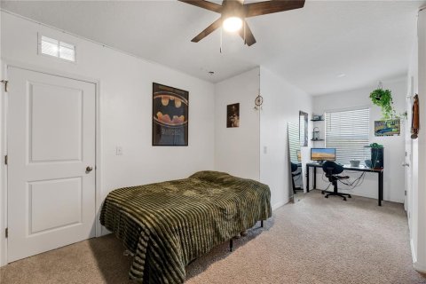 Townhouse in Brandon, Florida 3 bedrooms, 158.58 sq.m. № 2376600 - photo 17
