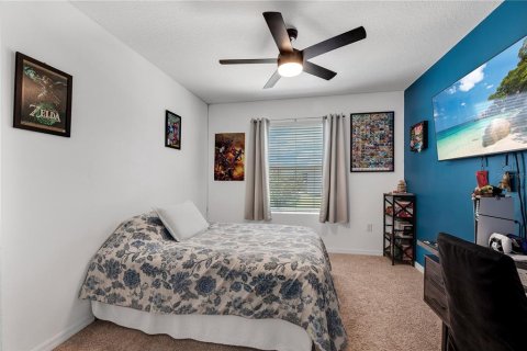 Townhouse in Brandon, Florida 3 bedrooms, 158.58 sq.m. № 2376600 - photo 15