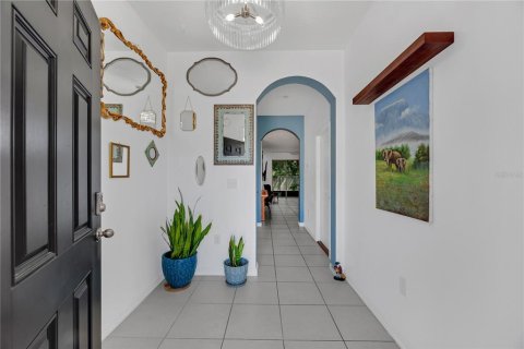Townhouse in Brandon, Florida 3 bedrooms, 158.58 sq.m. № 2376600 - photo 3