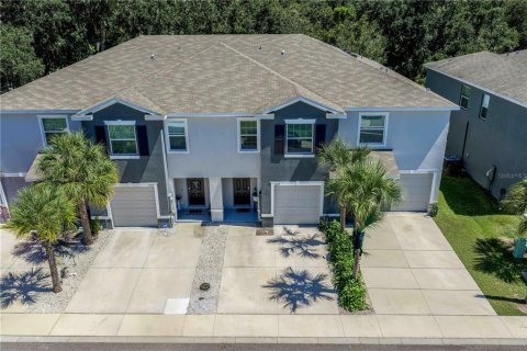Townhouse in Brandon, Florida 3 bedrooms, 158.58 sq.m. № 2376600 - photo 28