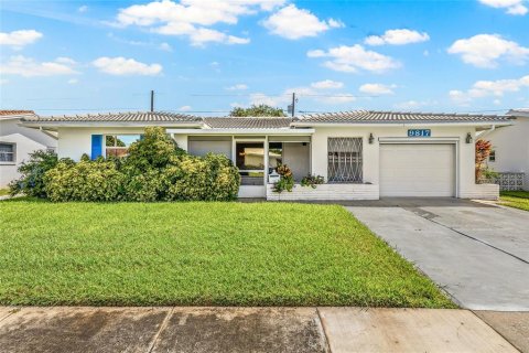 Condo in Pinellas Park, Florida, 2 bedrooms  № 1881259 - photo 1