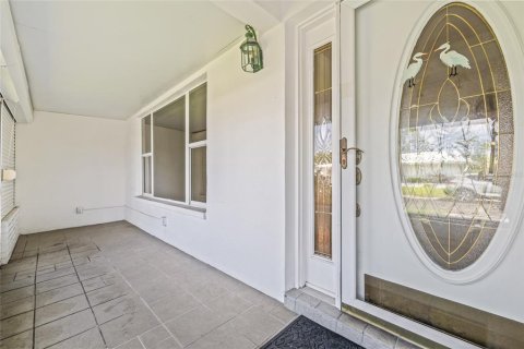 Condo in Pinellas Park, Florida, 2 bedrooms  № 1881259 - photo 18