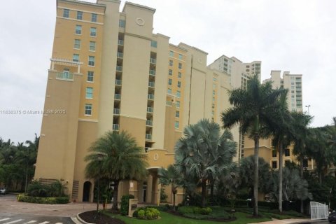 Condominio en alquiler en Aventura, Florida, 3 dormitorios, 155.15 m2 № 1823910 - foto 7