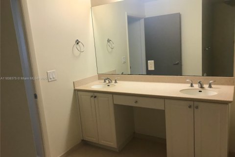 Condominio en alquiler en Aventura, Florida, 3 dormitorios, 155.15 m2 № 1823910 - foto 19