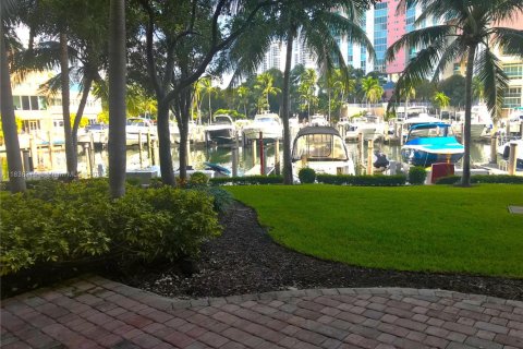 Condominio en alquiler en Aventura, Florida, 3 dormitorios, 155.15 m2 № 1823910 - foto 24