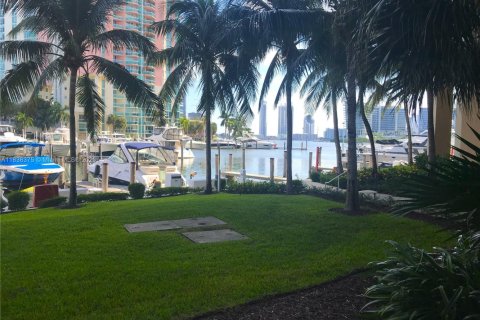 Condominio en alquiler en Aventura, Florida, 3 dormitorios, 155.15 m2 № 1823910 - foto 25