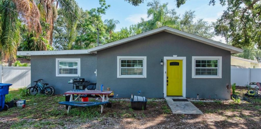House in Clearwater, Florida 2 bedrooms, 92.53 sq.m. № 1879297
