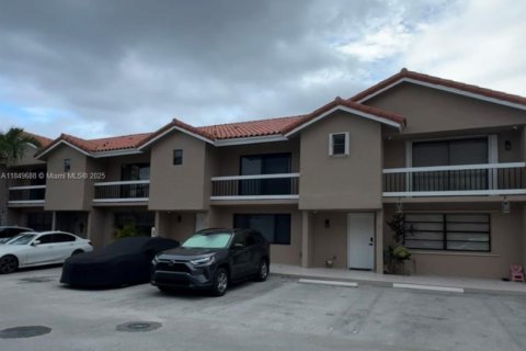 Copropriété à vendre à Miami, Floride: 3 chambres, 149.57 m2 № 1852299 - photo 1