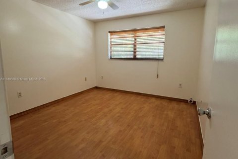 Copropriété à vendre à Miami, Floride: 3 chambres, 149.57 m2 № 1852299 - photo 11