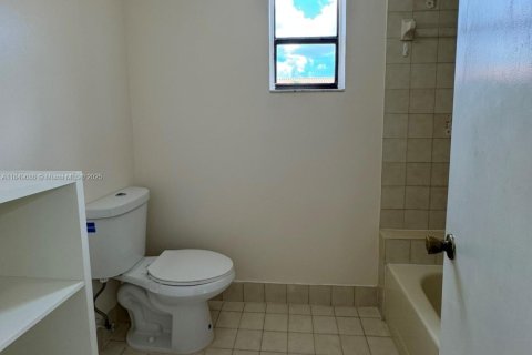 Copropriété à vendre à Miami, Floride: 3 chambres, 149.57 m2 № 1852299 - photo 15