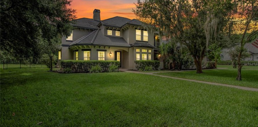 House in Windermere, Florida 6 bedrooms, 352.38 sq.m. № 1880417