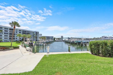 Condo in Jupiter, Florida, 2 bedrooms  № 2251194