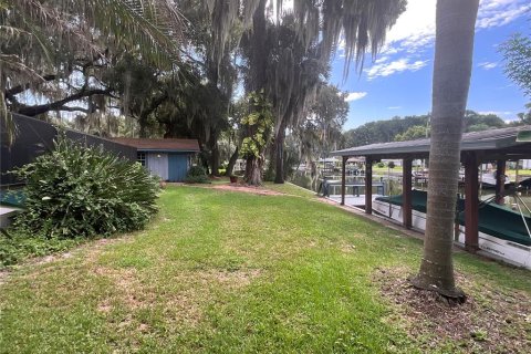 House in Eustis, Florida 3 bedrooms, 206.24 sq.m. № 2341807 - photo 19
