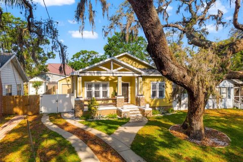 House in Tampa, Florida 3 bedrooms, 150.04 sq.m. № 1740168 - photo 29
