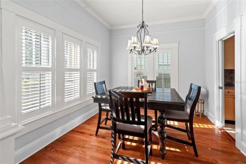 House in Tampa, Florida 3 bedrooms, 150.04 sq.m. № 1740168 - photo 4