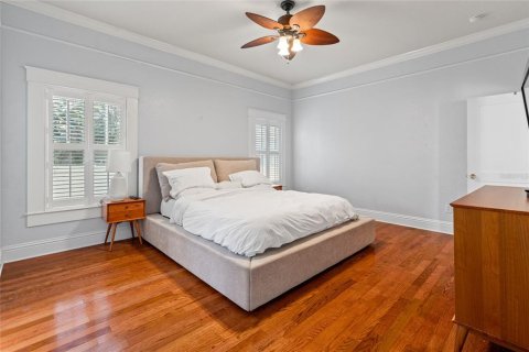 House in Tampa, Florida 3 bedrooms, 150.04 sq.m. № 1740168 - photo 15