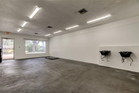 Commercial property in Holiday, Florida 60.01 sq.m. № 1903376 - photo 18