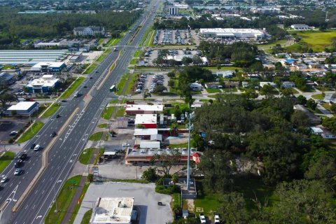 Immobilier commercial à louer à Holiday, Floride: 60.01 m2 № 1903376 - photo 12