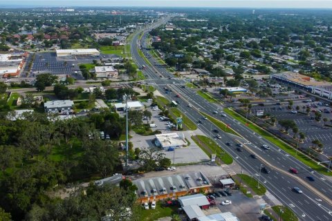 Commercial property in Holiday, Florida 60.01 sq.m. № 1903376 - photo 8