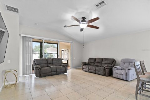 House in Brooksville, Florida 3 bedrooms, 168.52 sq.m. № 1815972 - photo 9