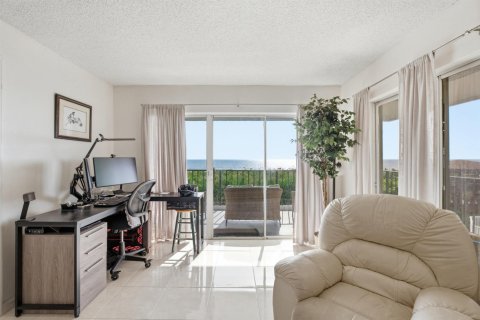 Condominio en venta en Jensen Beach, Florida, 2 dormitorios, 103.31 m2 № 2244614 - foto 12