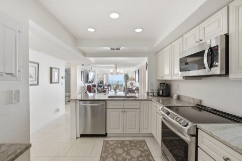Condominio en venta en Jensen Beach, Florida, 2 dormitorios, 103.31 m2 № 2244614 - foto 5