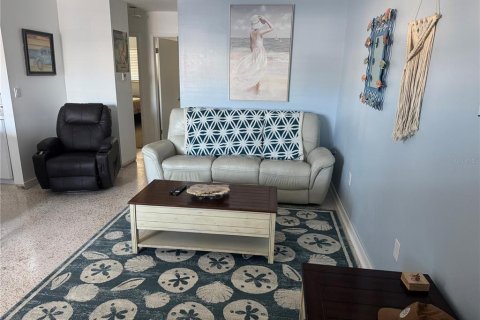 Condo in Venice, Florida, 2 bedrooms № 2142851 - photo 2